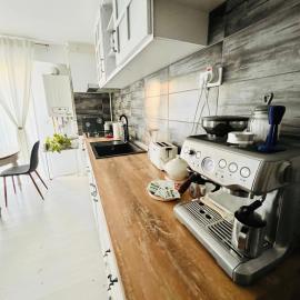 The Airport Loft, ξενοδοχείο στο Otopeni