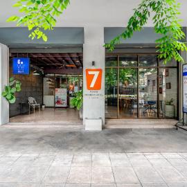 7 Days Premium Hotel at Icon Siam Station - No Parking, hotel in Bangkok