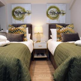 Aisiki Apartments at Stanhope Road, North Finchley, Airconditioned Multiple 2 or 3-Bedroom, Pet Friendly Duplex Flats, King or Twin Beds with Free Wi-Fi