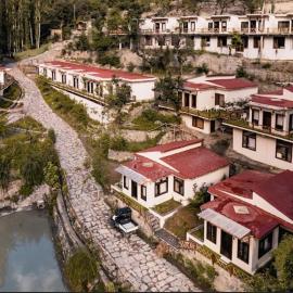 Offto Resort Hunza – hotel w mieście Hunza