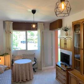 Acogedor apartamento con 3 piscinas en primera línea de playa
