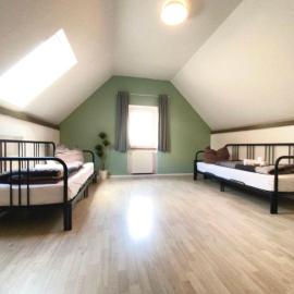 Ruhige-Ferienwohnung-auf-Pferdehof, Hotel in Dreetz