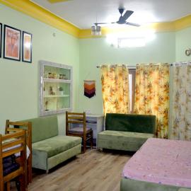 Pinakin Homestay Near mahakal temple