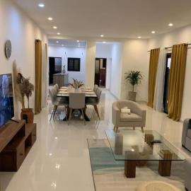 Villa moderne securisee 24H sur 7J, hotel a Ambohibao