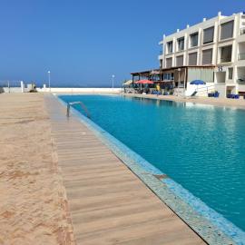 great appart with pool & surf, hotel a Aourir