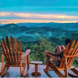 Luxury Villa Caoba- Private, Serene, Amazing Views and Starlink, Hotel in San Mateo