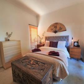 Eden - A Charming Leafy Escape near Dining & CBD