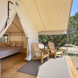 Cozy Hill Country Glamping Retreat