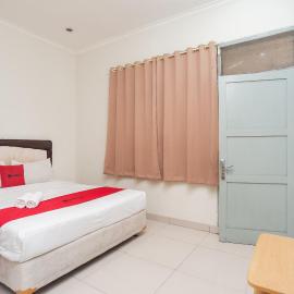 RedDoorz Plus near RS PMI Bogor