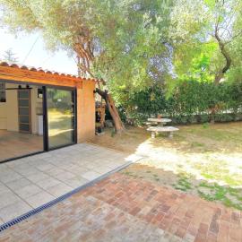 Appartement sur les hauteurs de la ciotat, khách sạn ở Ceyreste
