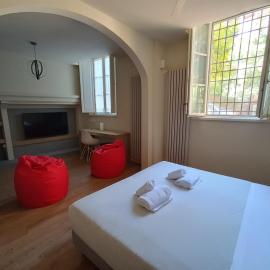 Chill in Tuscany ground floor, готель у місті Лукка