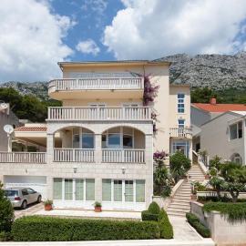 Apartmens Villa Antonio 88, hotel a Brela
