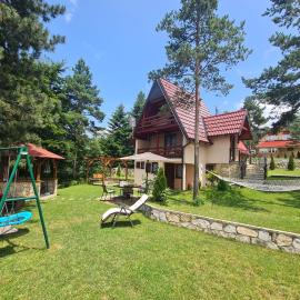 Šumske priče Divčibare, Hotel in Divčibare