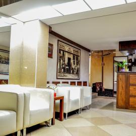 Bell Inn, hotelli kohteessa Leskovac