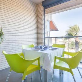 Confortable Beach Appartment with Views to the Sea, hotel in Puzol