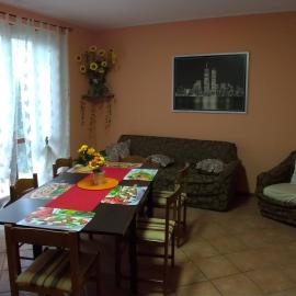 Casa Vacanze a 500mt dall'Autodromo Motodromo con parcheggio privato, Hotel in Ottobiano