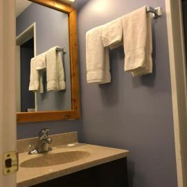 The little chalet motel, Hotel in Brandon