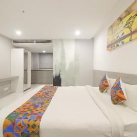 Hotel SSR FERN SUITES – hotel w mieście Hajdarabad