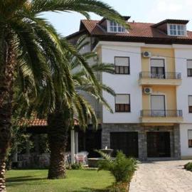 Viesnīca Vicky Rooms & Apartments pilsētā Limenasa