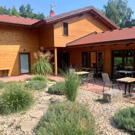 Golf Resort Lázně Bohdaneč、ラーズニェ・ボフダネチュのホテル