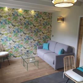 Chambre avec cuisine, entrée et terrasse privée !