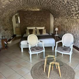 GITE DE LA CAPPELLA - CHAMBRE D'HÔTES A VOLTA, hotell i Aubenas
