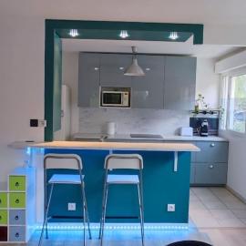 Grand appartement en face du RER A, Parking, Paris 20 mn, Disneyland 40 mn