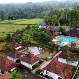 Kampoeng Joglo Ijen、バニュワンギのホテル
