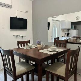 Urban Lodgings Two @ Roosevelt 457, hotell i San Juan
