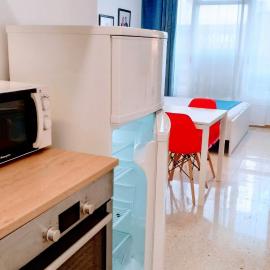 Hostal Estudios, hotel a Badalona