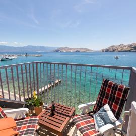 Little beach house, hotel v destinaci Baška