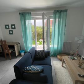 Studio meuble Kenaya 29m2., hotel in Saint-Étienne-du-Rouvray