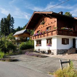 Haus Bichler, hotel di Kossen