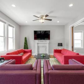 Spacious, Vibrant Home 'n Central Richmond, VA!, מלון בריצ'מונד