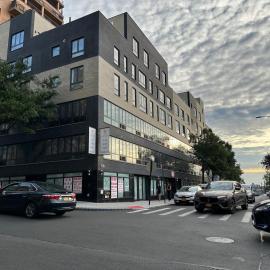 Regal Inn & Suites New York LaGuardia Hotel, hotel em Flushing