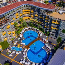 Senza Grand Santana Hotel - Ultra All Inclusive, hotel u gradu Mahmutlar