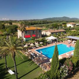 Podere Gli Olmi: Cecina'da bir otel