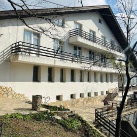 Комплекс Тополица -The beautiful view – hotel w mieście Aytos