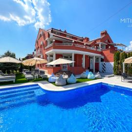 Lux Villa Mitimago, hotel in Niš