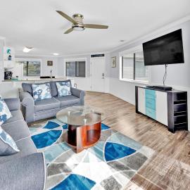 Crystal Village II 19B - 2BD 2BA Condo near the Beach sleeps 6