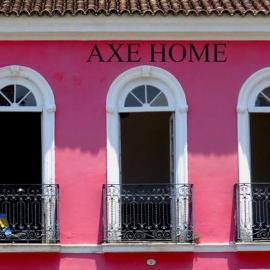 AXÉ HOME - frente à Praça do Pelourinho