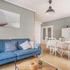 Apto Lourmar El Berrón, hotel i Berrón