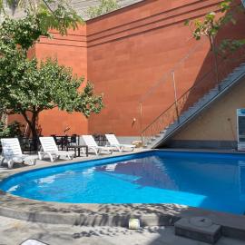 Red Hotel Yerevan Center, ξενοδοχείο σε Yerevan
