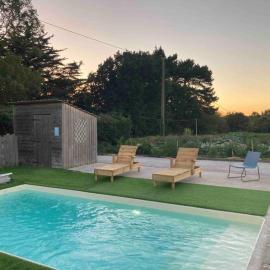 La villa Mama 65 m2, avec piscine partagée de Juin à Septembre, ξενοδοχείο σε Erquy