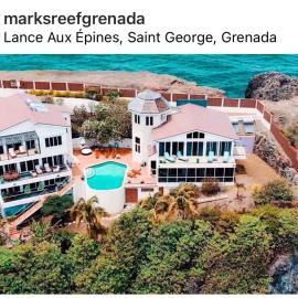 Marks Reef, Hotel in Lance aux Épines