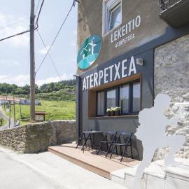 Lekeitio Aterpetxea Hostel – hotel w mieście Lekeitio