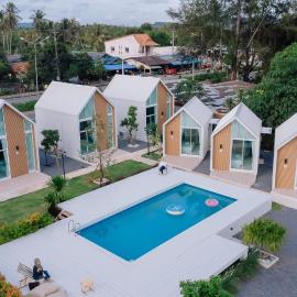 Miami Seaview – hotel w mieście Ban Pak Ba Ra