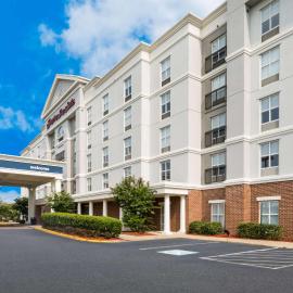 Hampton Inn and Suites Fredericksburg, hotel v destinaci Fredericksburg