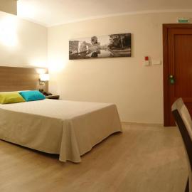 Hotel Avenida Plaza, hótel í Alzira