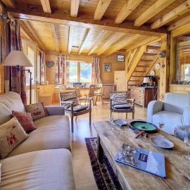 Chalet Méribel : Ski aux pieds, spacieux, lumineux avec cheminée